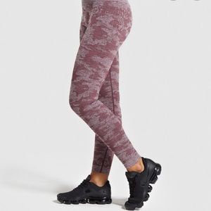 GYMSHARK Adapt Camo Seamless Leggings- Berry Red